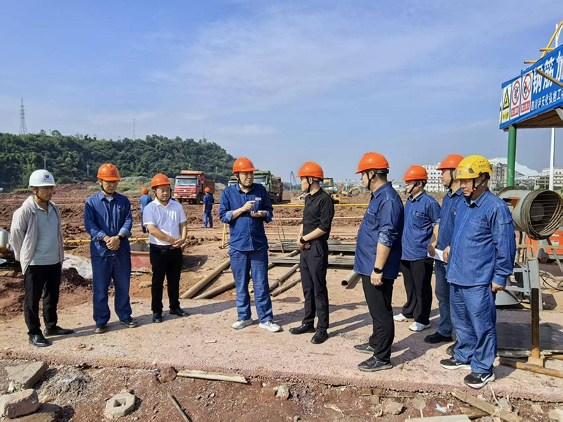 傅利才、郭春建到化工園區(qū)項(xiàng)目現(xiàn)場開展節(jié)前安全檢查(圖3)
