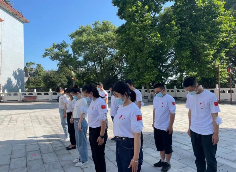 弘旭團(tuán)總支國慶“緬懷先烈，不忘初心”主題團(tuán)日活動